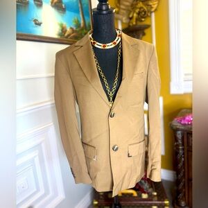 Han Kjobenhavn Brown Single Suit Blazer
by Han Kjobenhavn